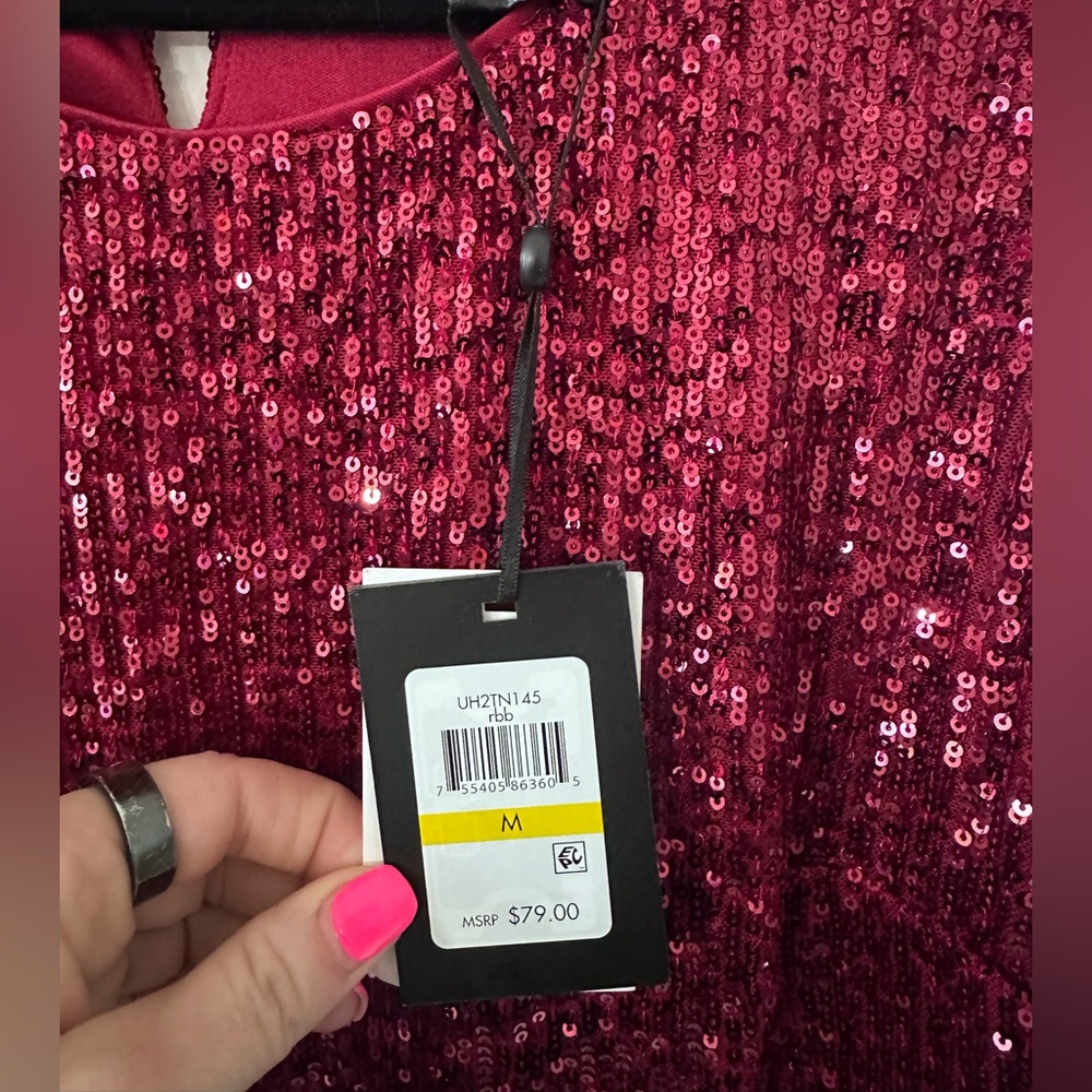 DKNY Burgundy Sequin Sleeveless Top – NWT Size M - Picture 3 of 6